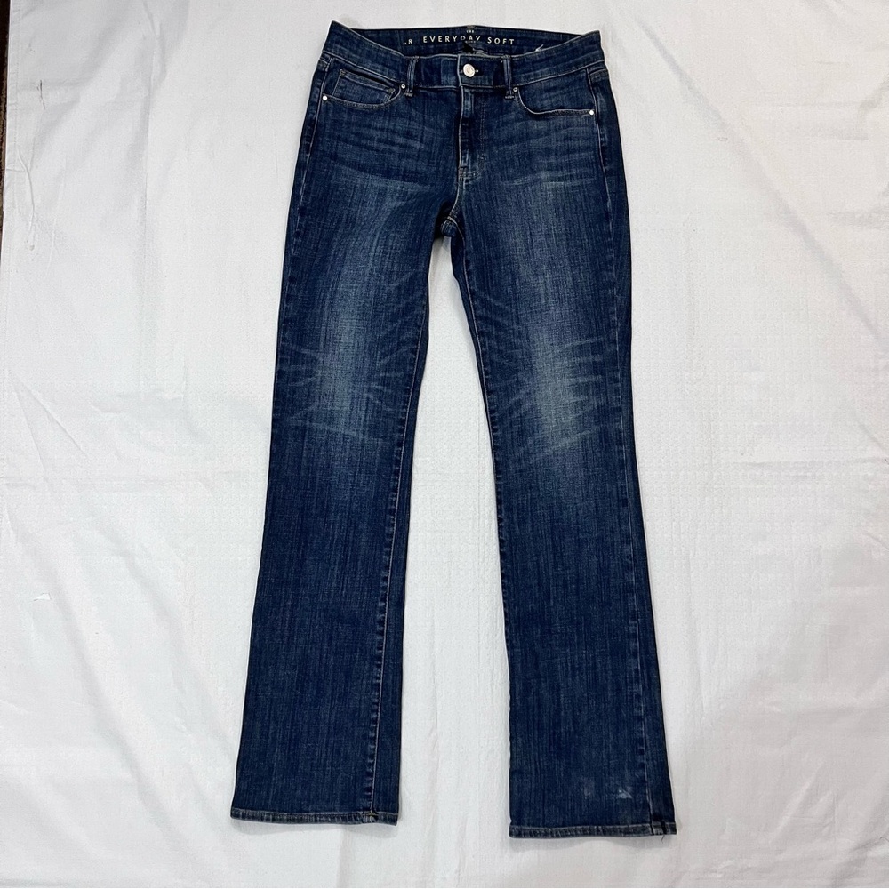 White House Black Market  Straight Leg Jeans size 8
